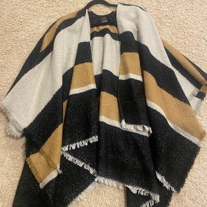Express one size poncho